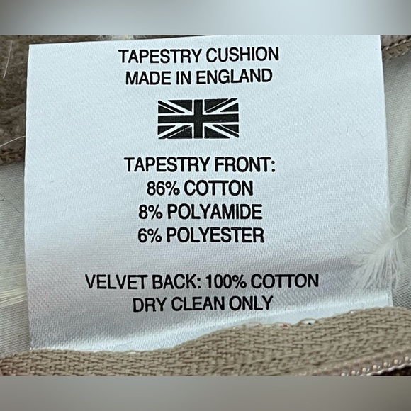 Mars & More Robelin Alpine Pillow 17x17 in new like condition
Ski cottage, cabin - Picture 5 of 6